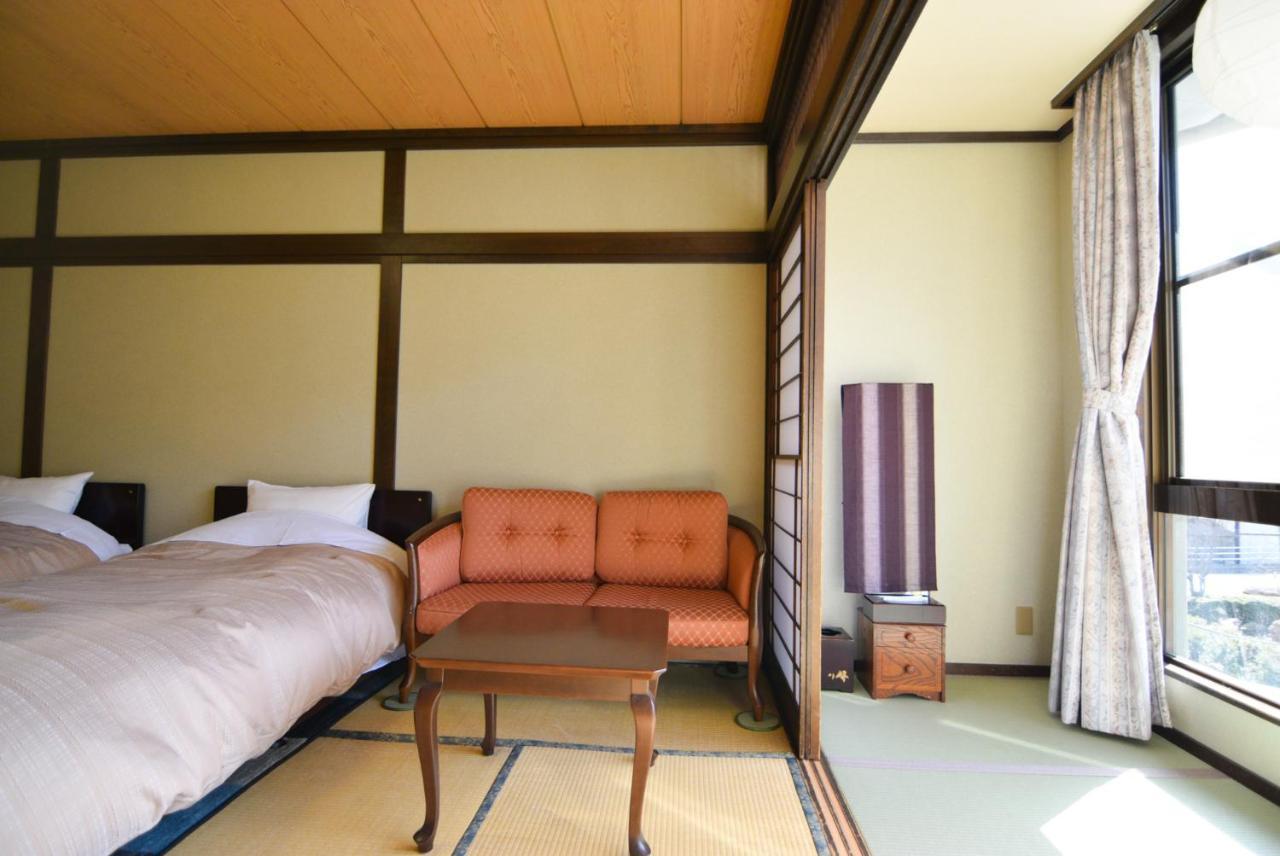 Hotel Yamabuki Komagane Exterior photo